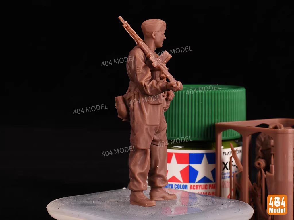 404 MODEL 1/35 德國空降兵FG42機槍手3D打印兵人