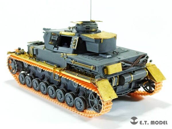 ETMODEL 1/35 P35-020 二戰德軍三/四號坦克3D列印可動履帶（Type 3A）(通用)