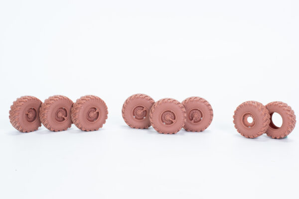 ShrinkRay 1/35 URAL-4320/375 P284小寬胎 高精度 3D 列印重力胎